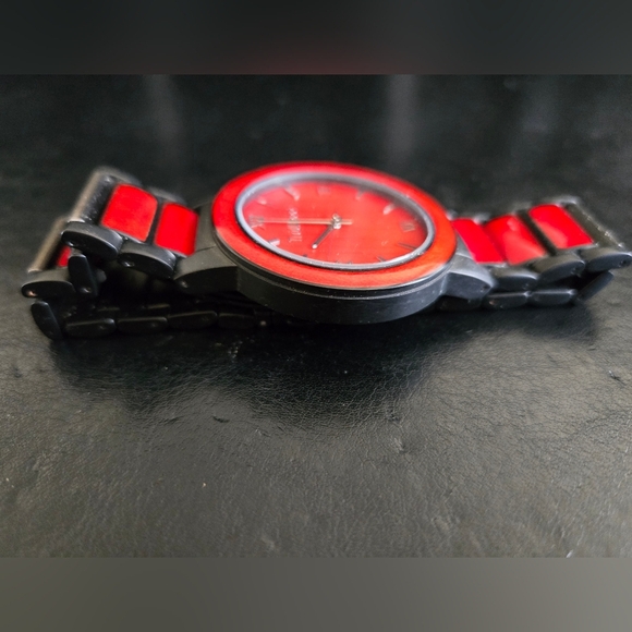 TruWood Architect Stainless Steel Sandalwood Men's Red and Black Watch - Picture 3 of 8